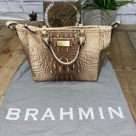 Brahmin
Eclipse Mini Arno Satchel/ Shoulder/ Leather Cross Body Bag - Picture 1 of 12